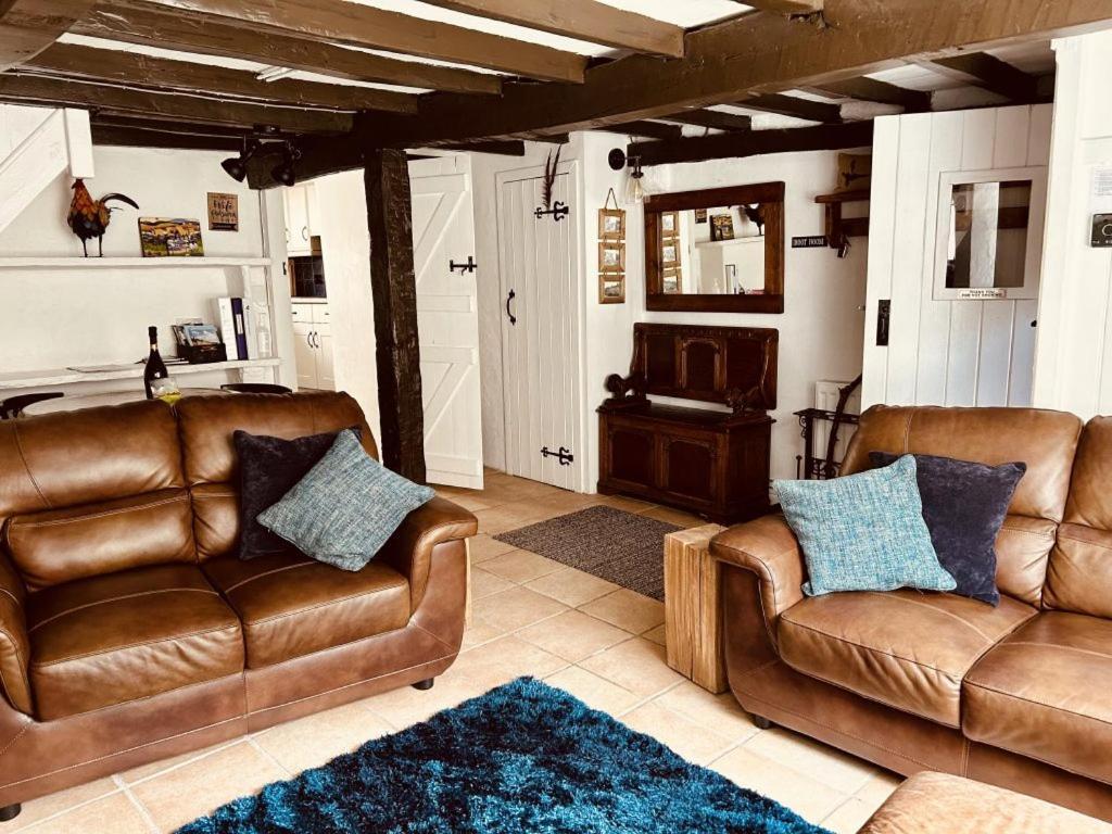 The Roost - 18th Century Holiday home *